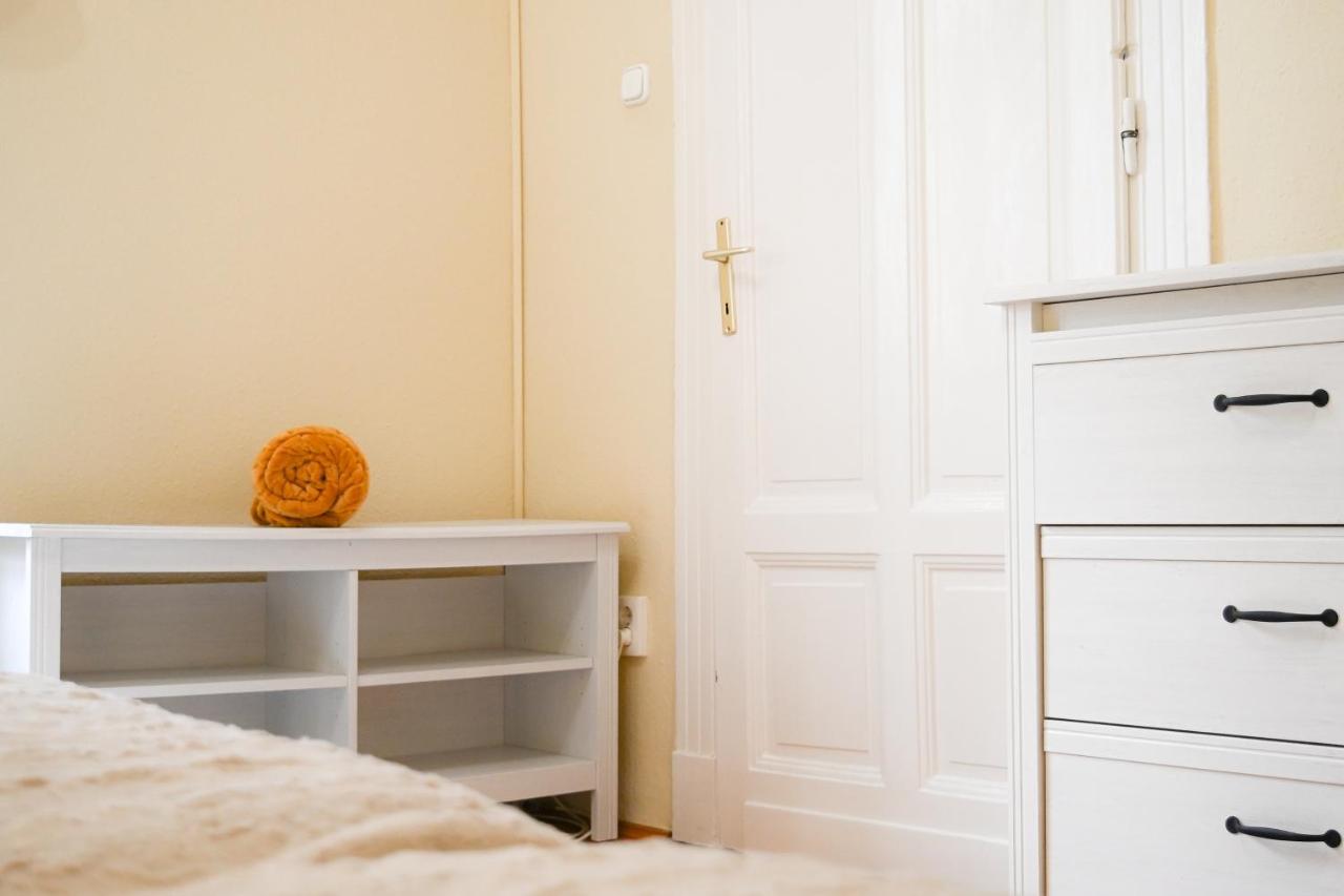 Your Home In Budapest: Cozy, Central & Silent Экстерьер фото